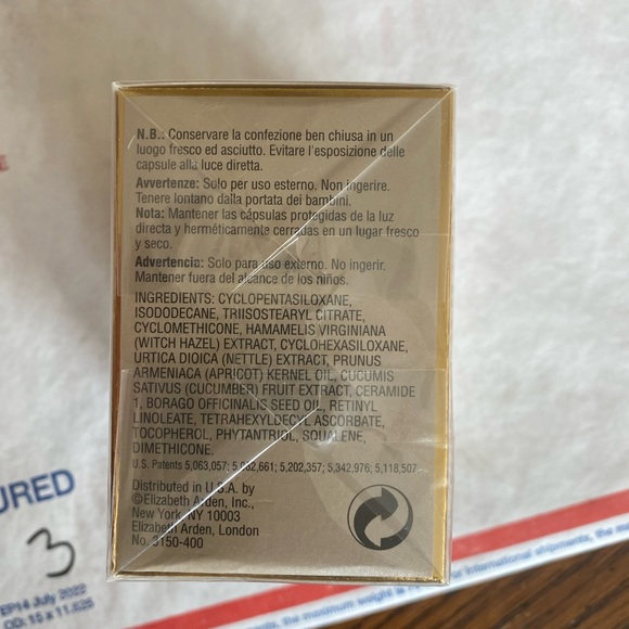 Elizabeth Arden Ceramide Eyes Time Complex Capsule - Picture 7 of 7